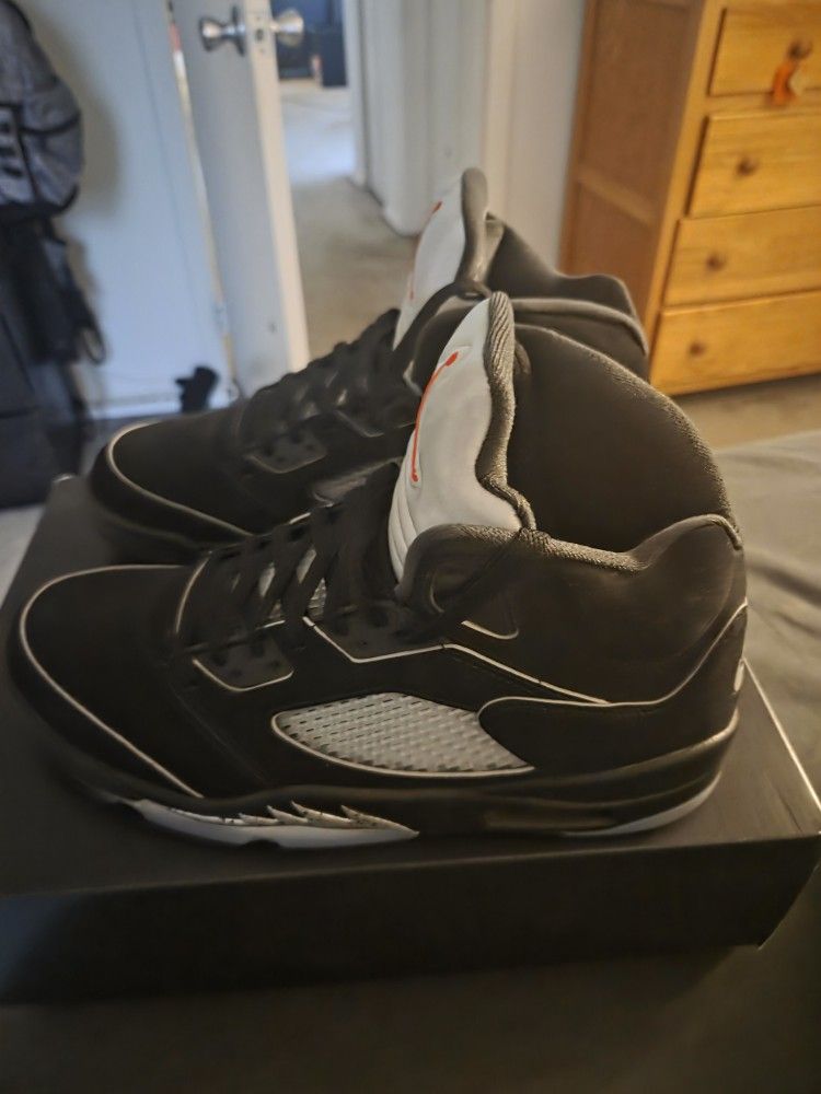 Jordan 5 Metallic Reimagined