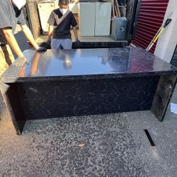 Free desk