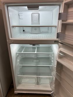 Refrigerator whirlpool