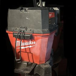 Milwaukee Vacuum 