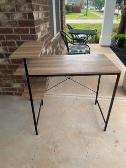 Mainstays Dorm Desk!!