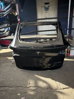 Tesla model Y 2020-2023 tailgate Oem
