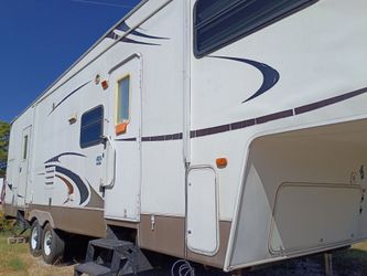 Copper Canyon 5th wheel