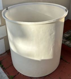 Tanque Plastico grande para agua o CriarPeces muy bueno .x 135$