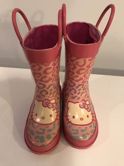 Rain boots size 5/6 hello kitty