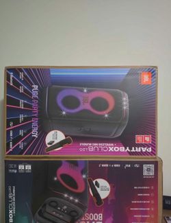 JBL PartyBox Club 120 Wireless Mic Bundle