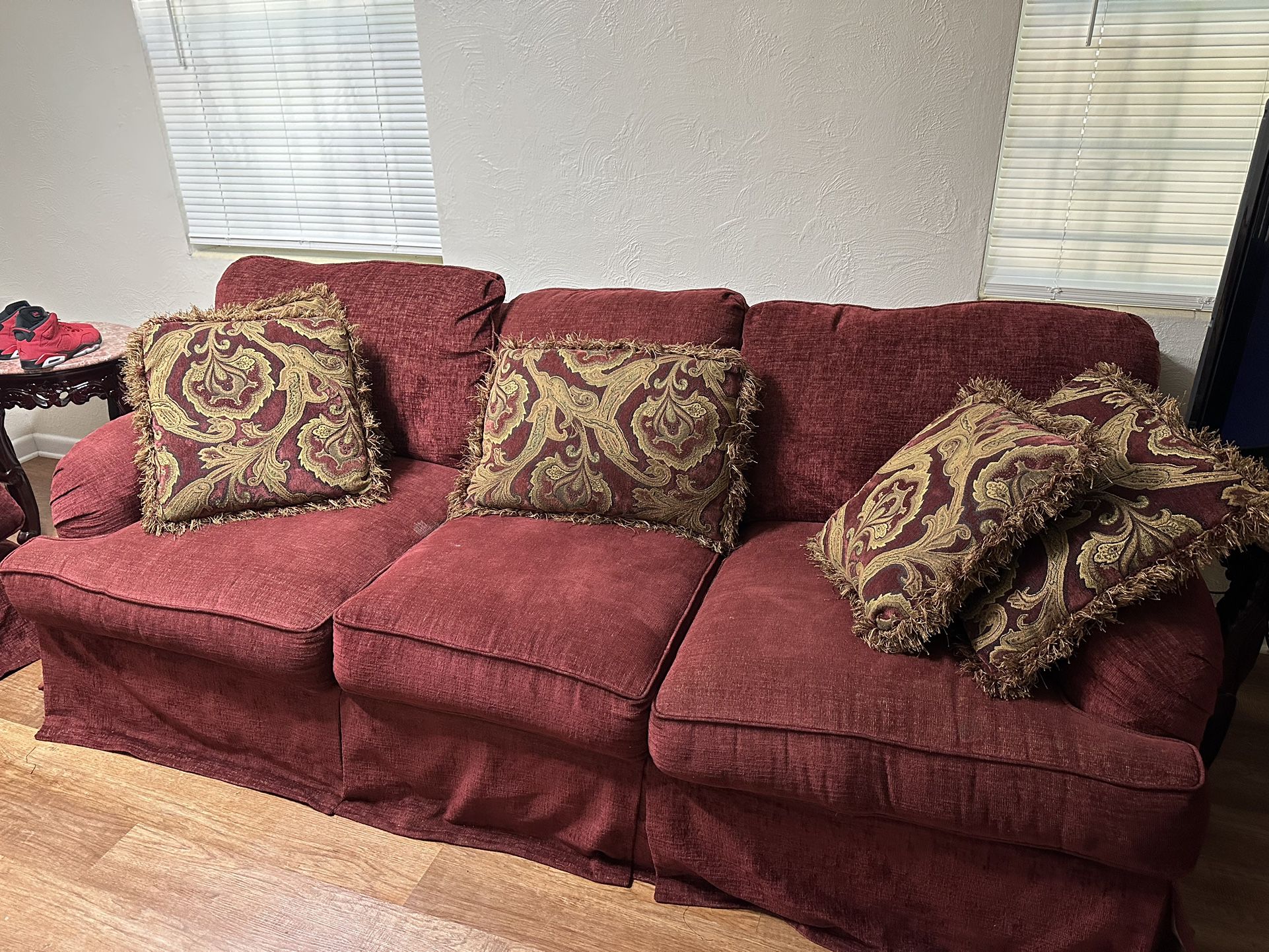 Red Couch set with Pillows 