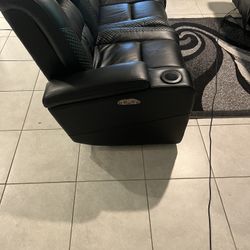 DUAL POWER RECLINING 