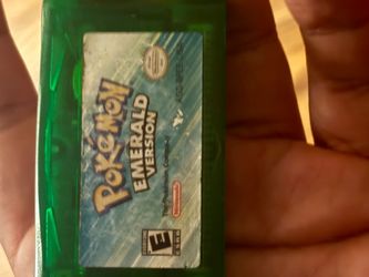 Pokémon emerald Gameboy Advance