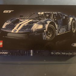 Lego set 42154 Ford GT