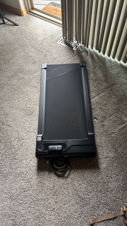 Treadmill (under desk capability)