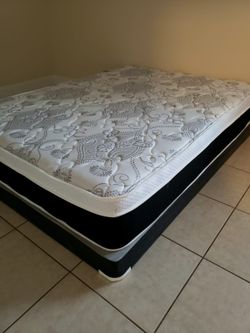 NEW QUEEN PILLOW-TOP MATTRESS AND BOX SPRING - 2PC