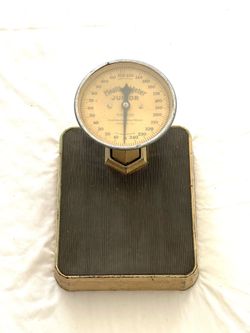 Antique great functional condition Junior scale by (Continental ski Works) valued $145 to $175