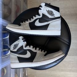 Air Jordan retro 1s