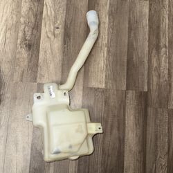 OEM 2011-2015 Ford Explorer Windshield Washer Fluid Reservoir BA53-17618-A ✅