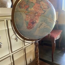 Replogue goble  Pedestal