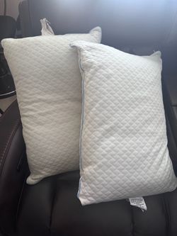 Set of 2 Memory Foam Cooling Pillows