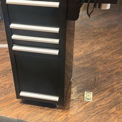 Viper Tool Chests With Powered Attachment For Tools / Salon Tools 