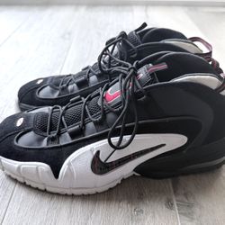 Men’s Nike Air Max Penny Sneaker Shoes (Size 13, like new)