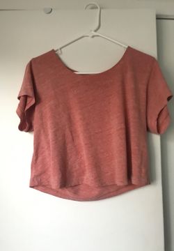 Peach crop from forever21