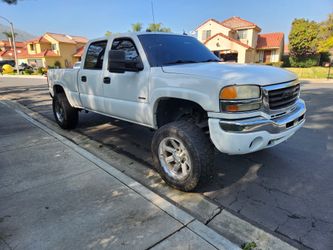 2004 GMC Sierra
