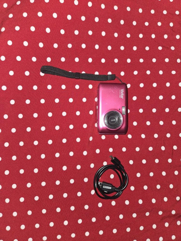 Vivitar Camera, Model:E128, Pink