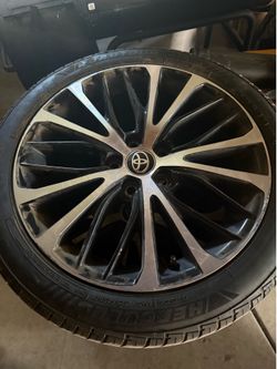 2018 toyota camry SE rims only