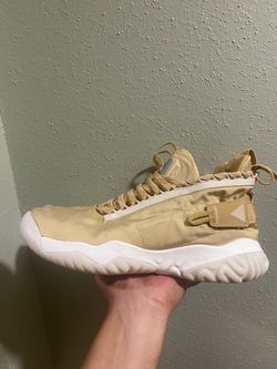 Air Jordan Proto React Light Cream Size 10.5