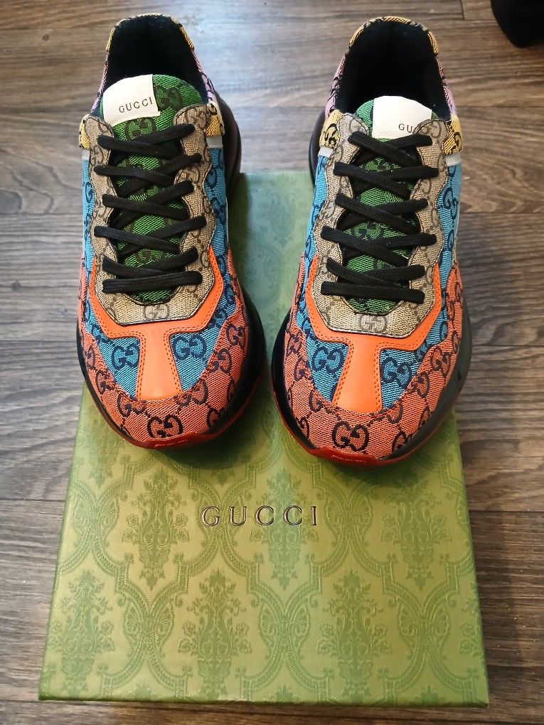 Gucci Sneakers Size 10