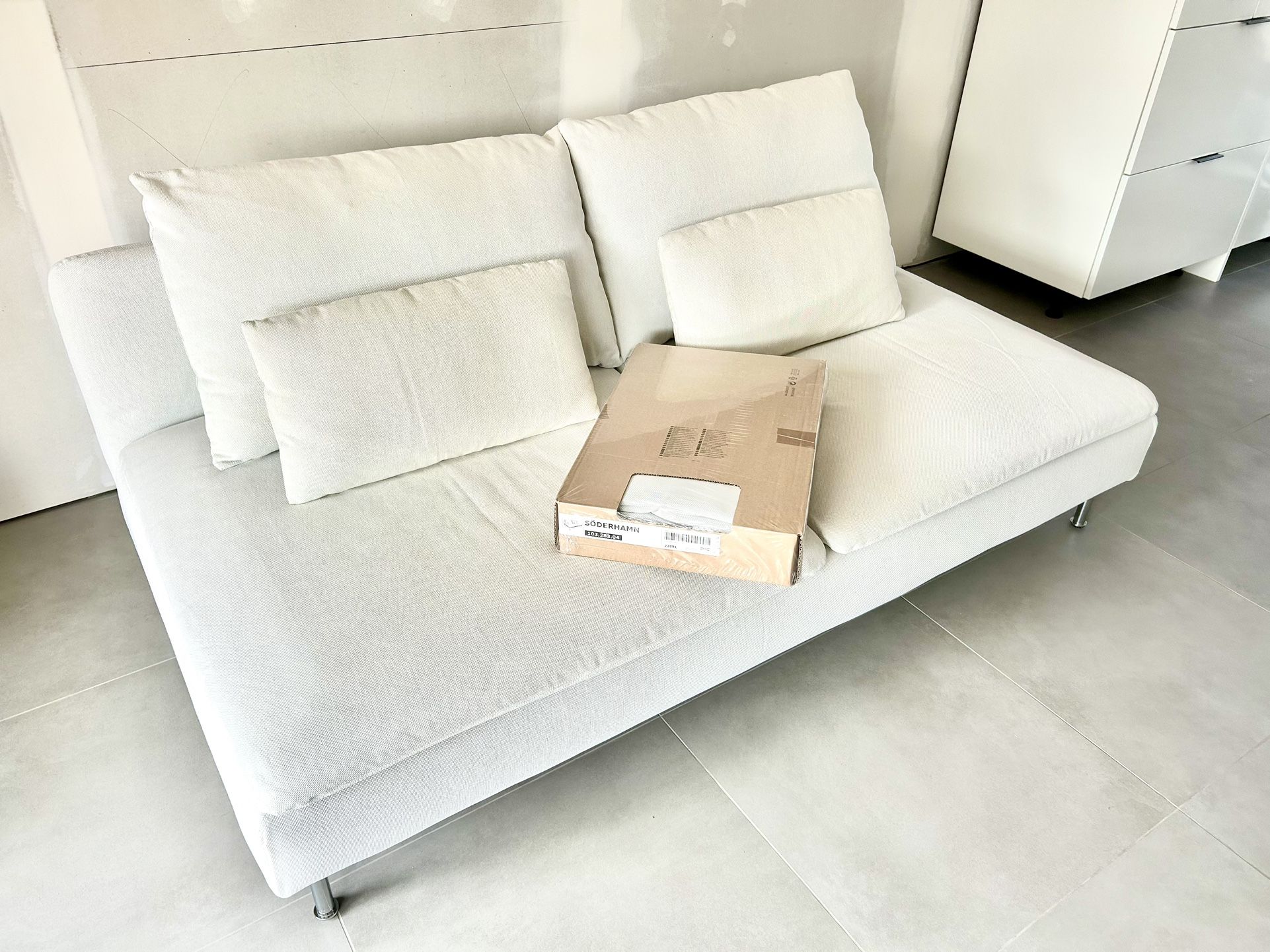 Sofa - IKEA Soderhamn + extra cover set (option)