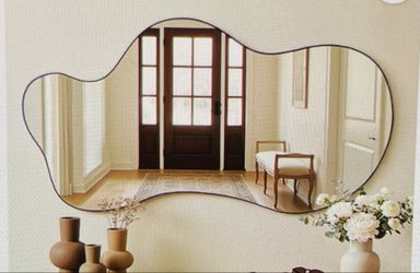 MODERN WAVY DECORATIVE MIRROR – 26" x 40" ASYMMETRICAL