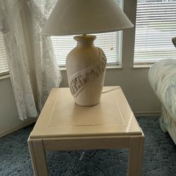 Living Room Table With 2 End Tables