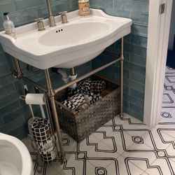 Signature Hardware Console Sink-still in box!!