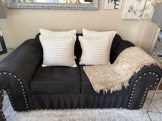 Dark grey 2 seater and 1 seater sofa