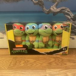 Teenage Mutant Ninja Turtles 8” Plush Set