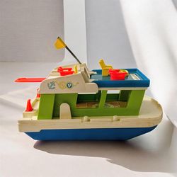 Vintage 1972 Fisher Price Little People Happy Houseboat