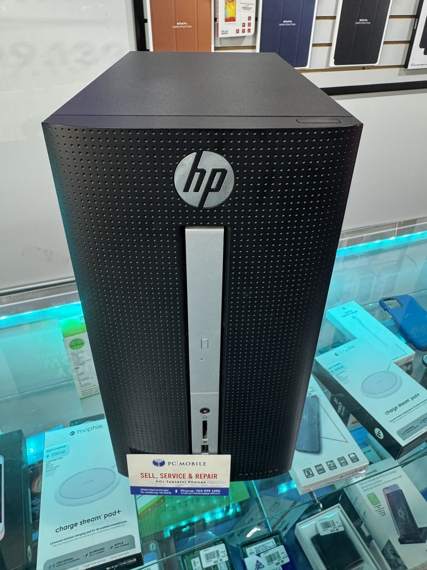 HP Pavilion Desktop 510-a010 AMD Quad Cor A8-7410 8GB Memory 1TB Hard Drive