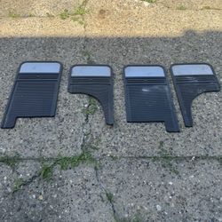 Universal mudflaps