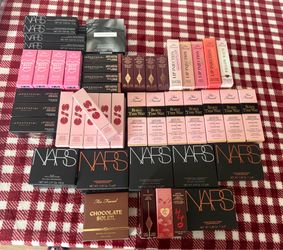 Makeup bundle