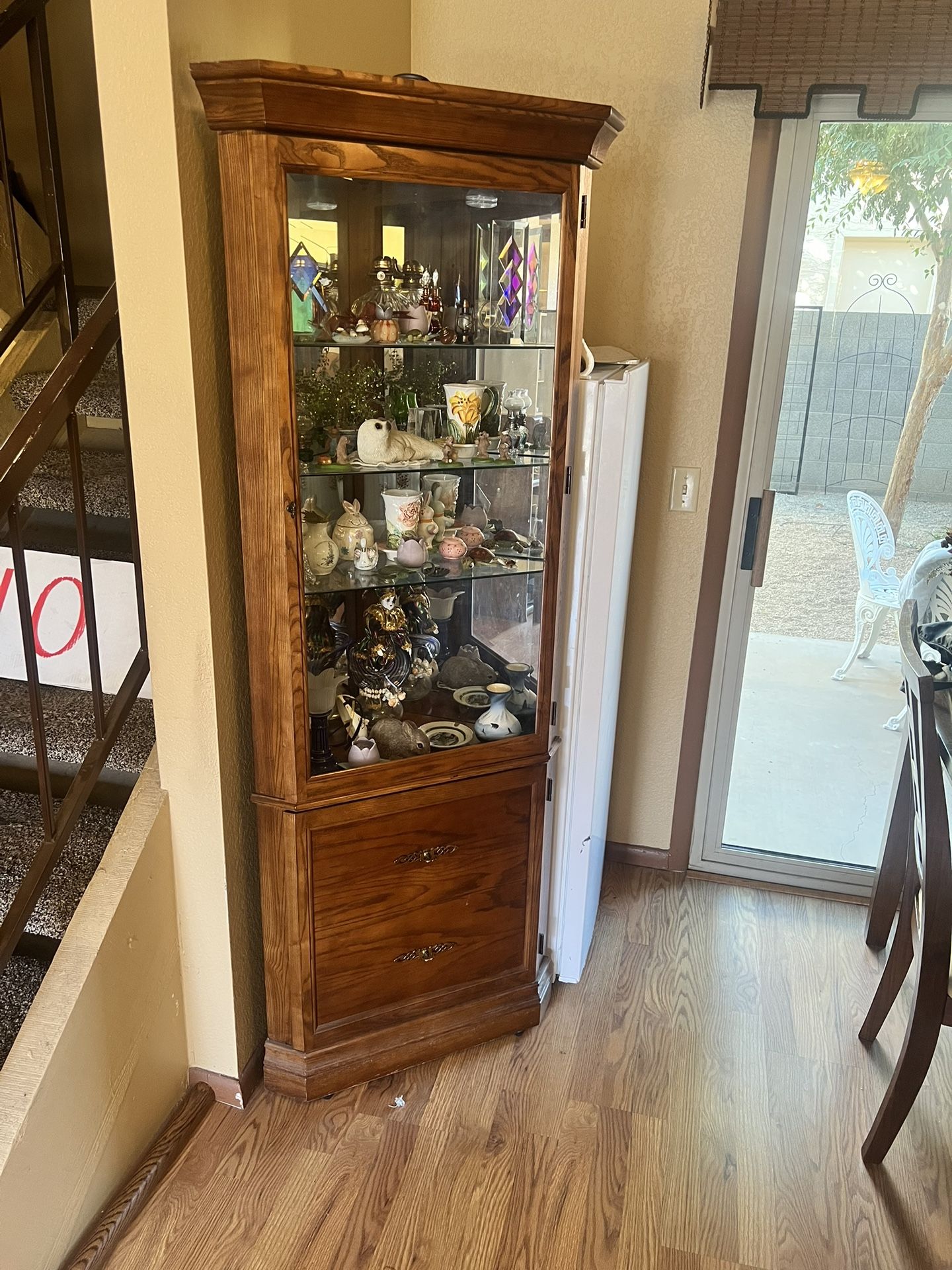 Curio Display Cabinet - Lighted 