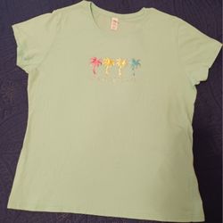 NEW Miami Beach FL T-shirt Size XL