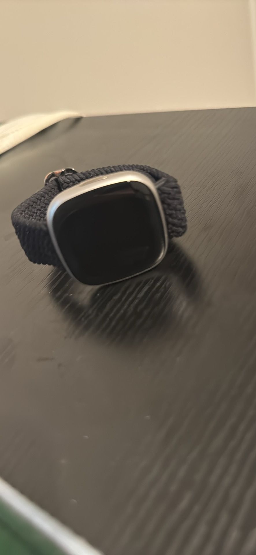 Fitbit Versa 4 