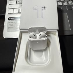 Apple AirPods 2nd Generation Wireless Charging Case New Sealed