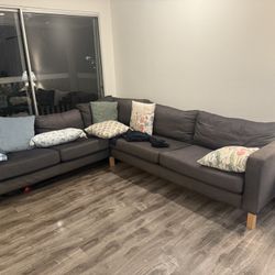 Free Couch 
