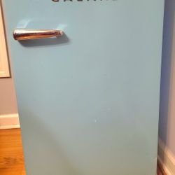 GALANZ RETRO REFRIGERATOR 