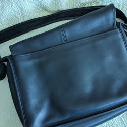 Black Leather Coach Over Shoulder Computer Bag