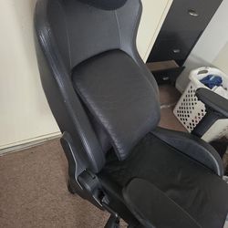 gaming chair