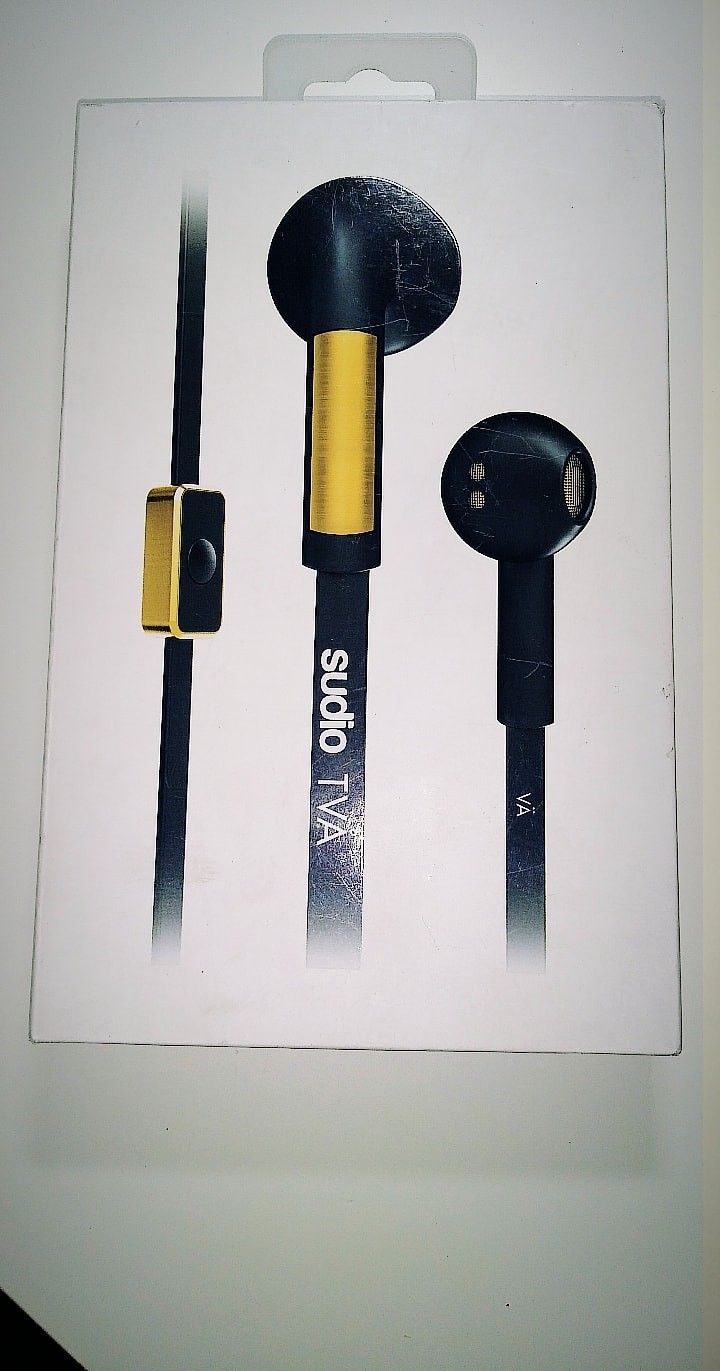 Studio TVA Headphones (for all smart phones!)