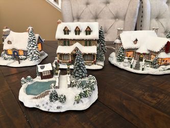 Thomas Kincade lighted Houses