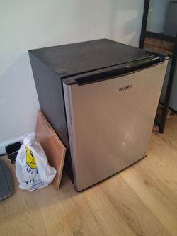 Mini fridge